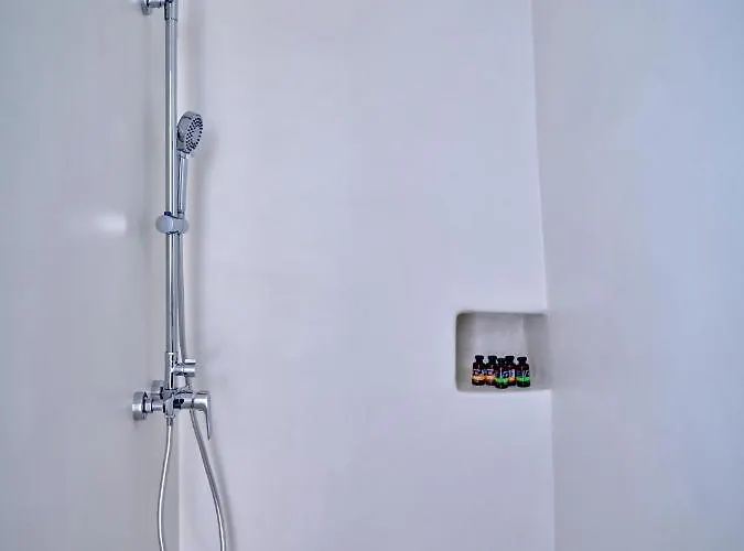 Retreat - The Arch *