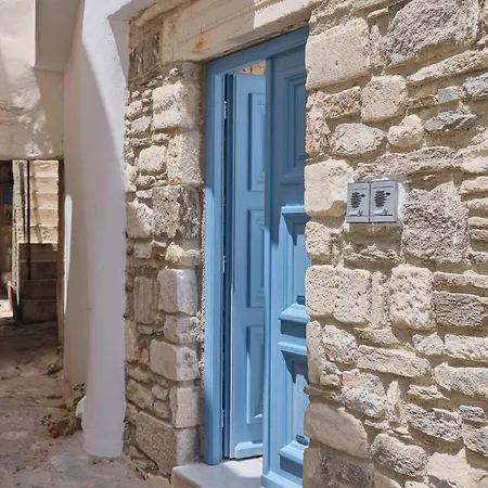 Retreat - The Arch Apartment