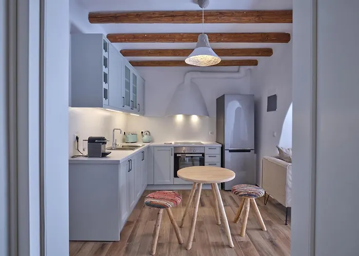 Retreat - The Arch *